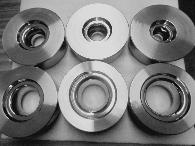 Dados de estirado de tubería.